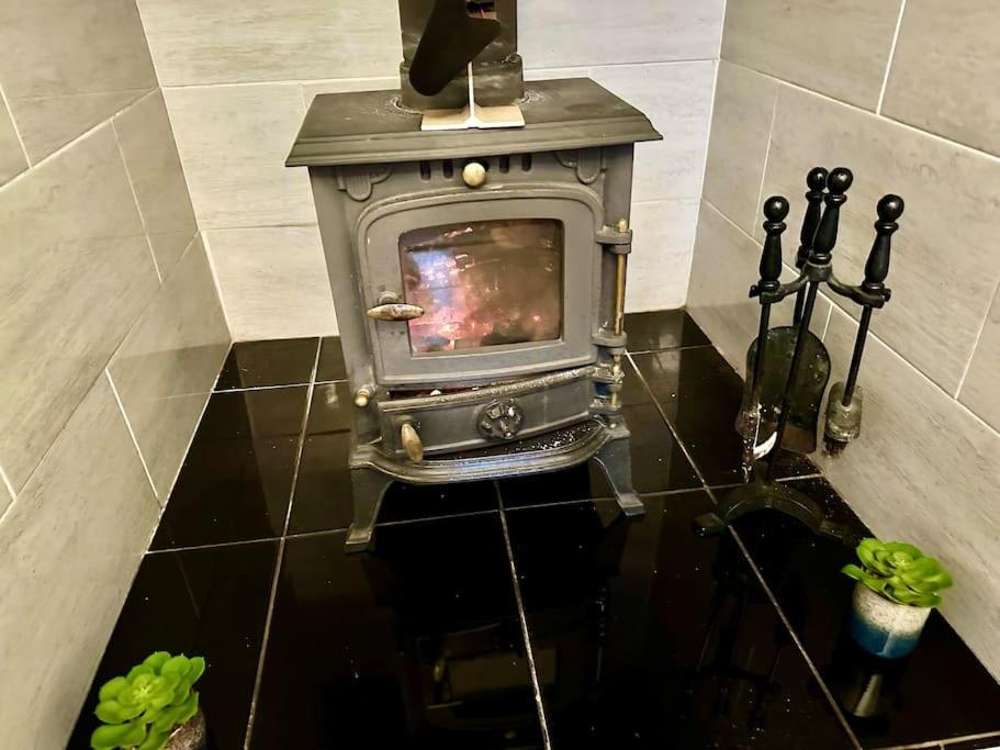 Cottage,Cinema Room,Log Burner Blaenavon Buitenkant foto